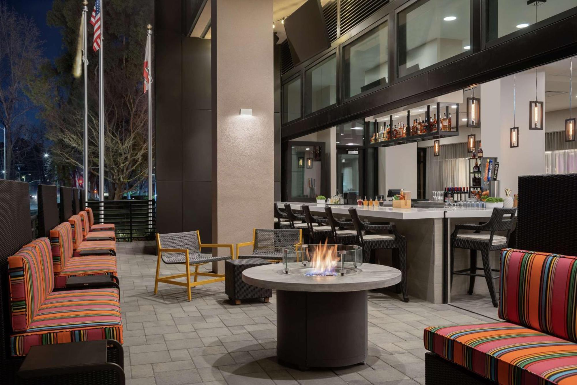 Home2 Suites By Hilton Woodland Hills Los Angeles Dış mekan fotoğraf